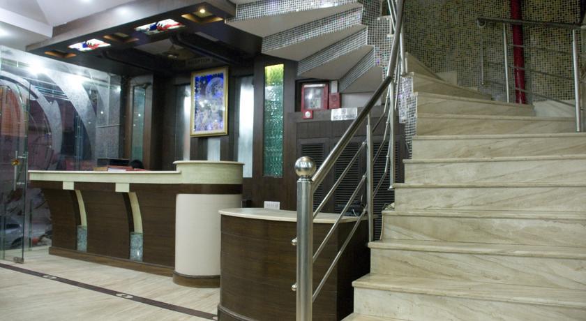 Hotel Usa 뉴델리 외부 사진
