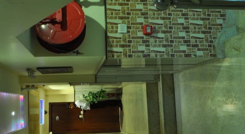 Hotel Usa 뉴델리 외부 사진