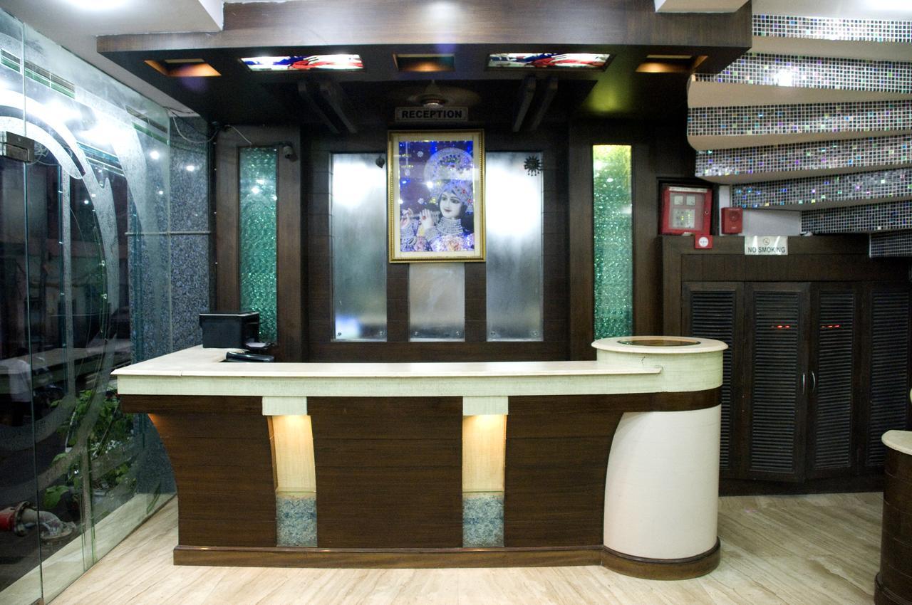 Hotel Usa 뉴델리 외부 사진